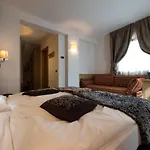 Vedig 4*