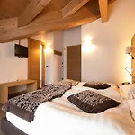 Otel Vedig 4*